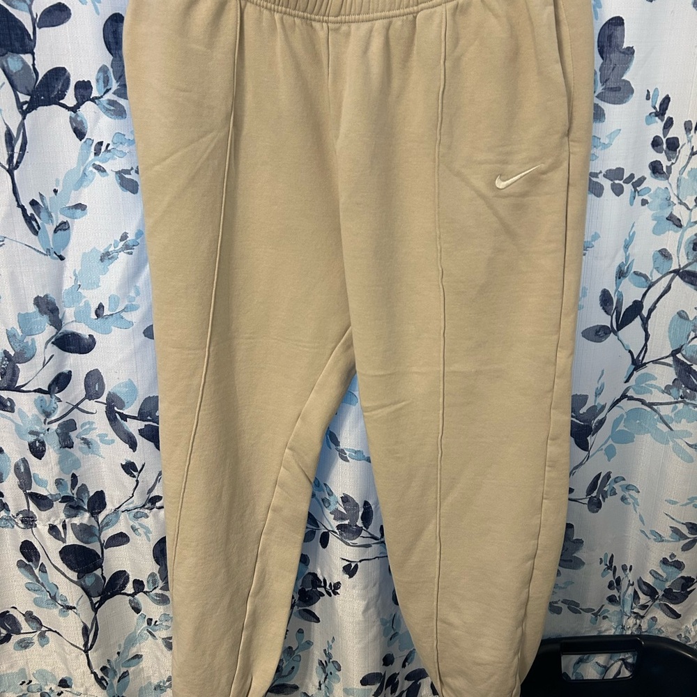 Nike Women sweatpants